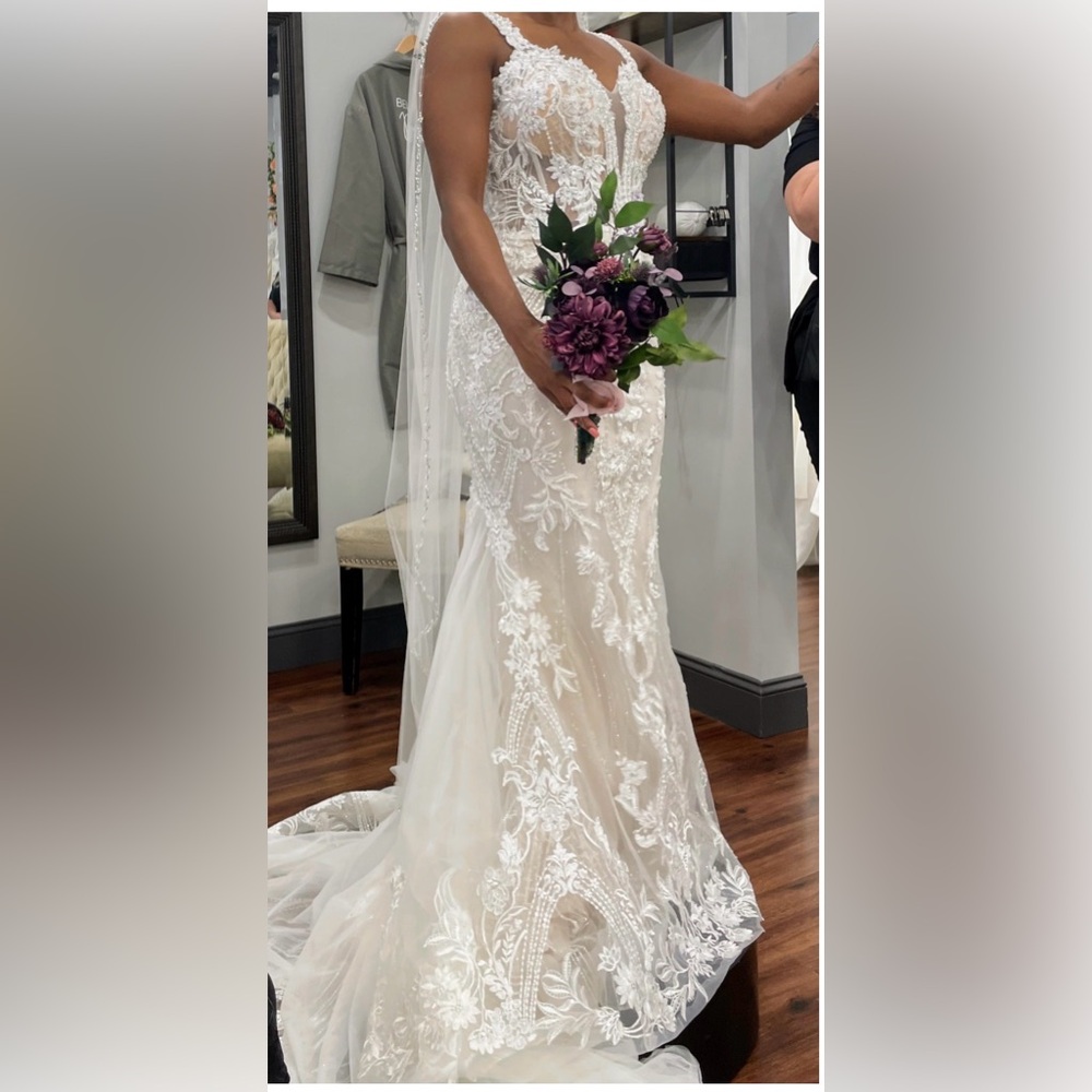 Martin Thornburg Lace Bridal Gown